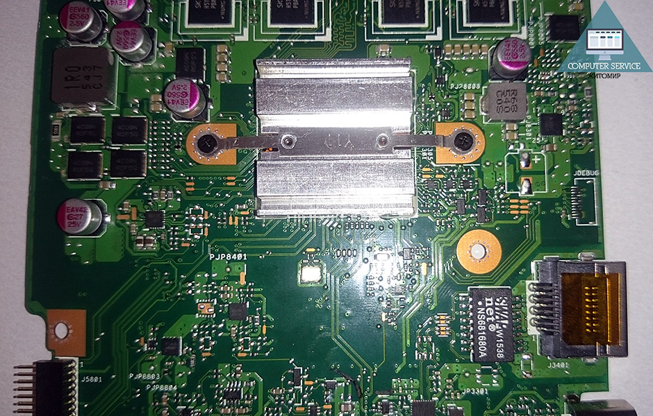 Материнская плата другой ракурс ASUS X540SA